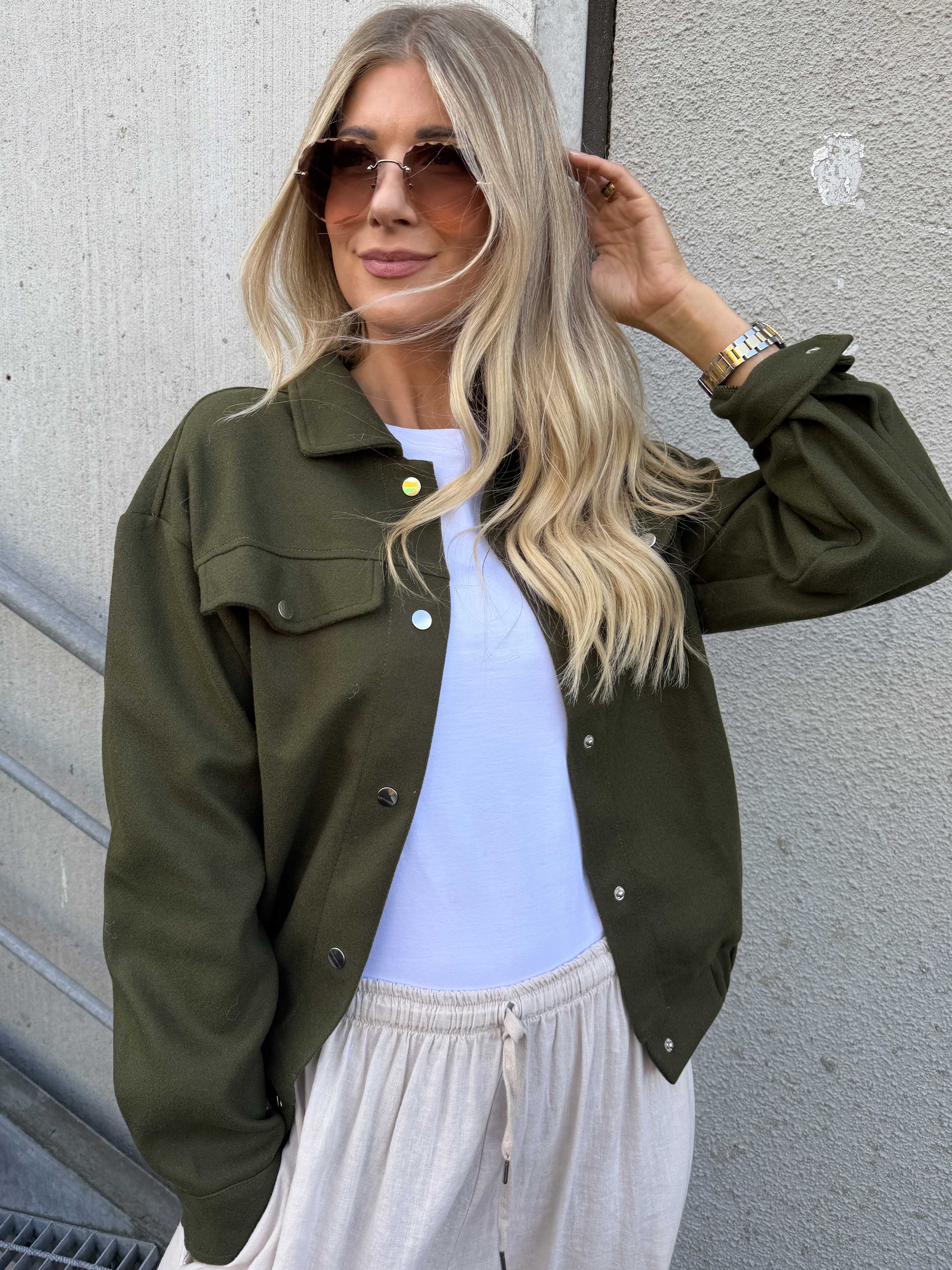 Nukaka - Let og stilfuld jakke i skjortestil